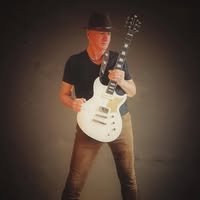 Eliot Lewis