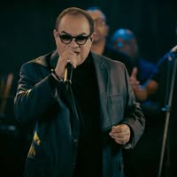 Tony Vega