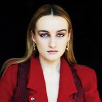 Imogen and the Knife