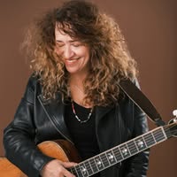 Lynn Drury