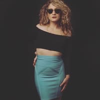 Rachael Warfield makes Music