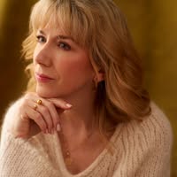 Muireann Nic Amhlaoibh