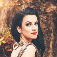 Madeleine Pierard - Soprano