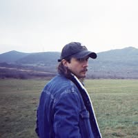 Áron András