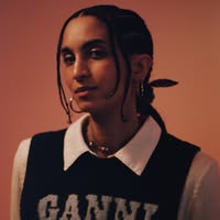Sarah Farina