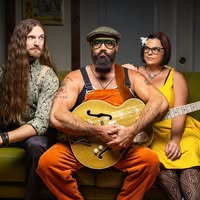 The Reverend Peyton´s Big Damn Band