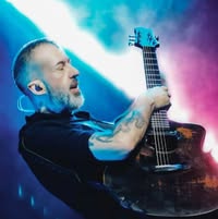 Jon Gomm