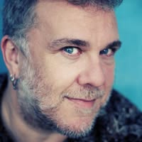 Robin Guthrie